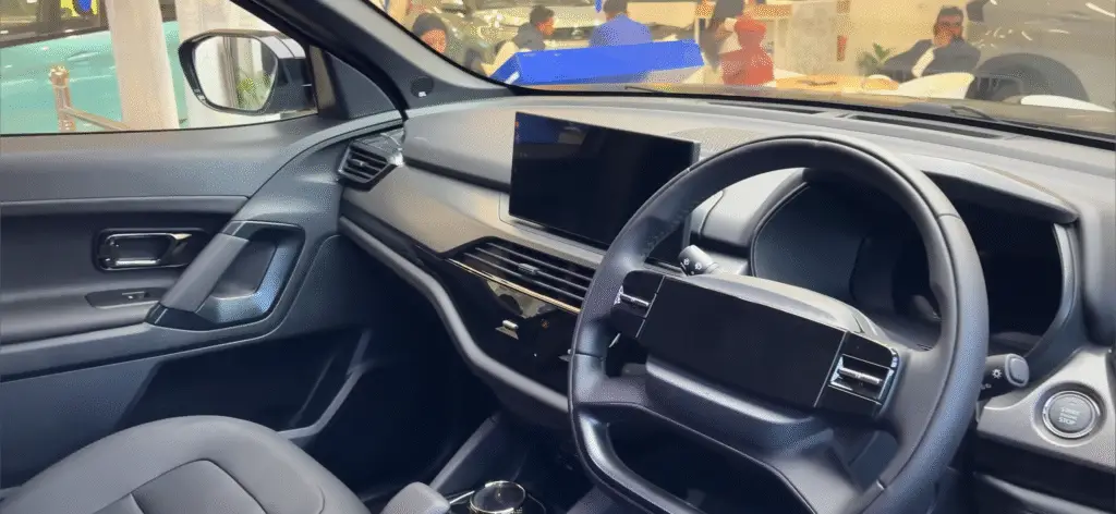 Tata Safari 2025